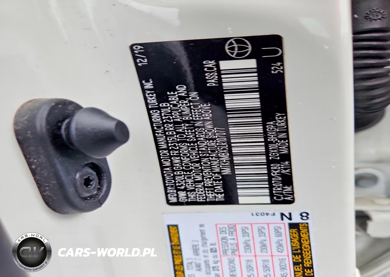 2020 Toyota C-Hr Xle VIN:NMTKHMBX5LR107077 - 13