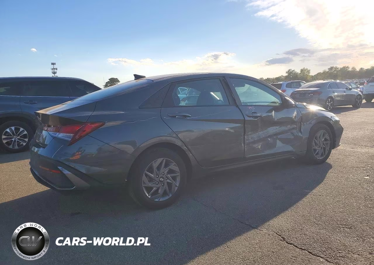 2024 Hyundai Elantra Sel VIN:KMHLM4DG0RU713644 - 3