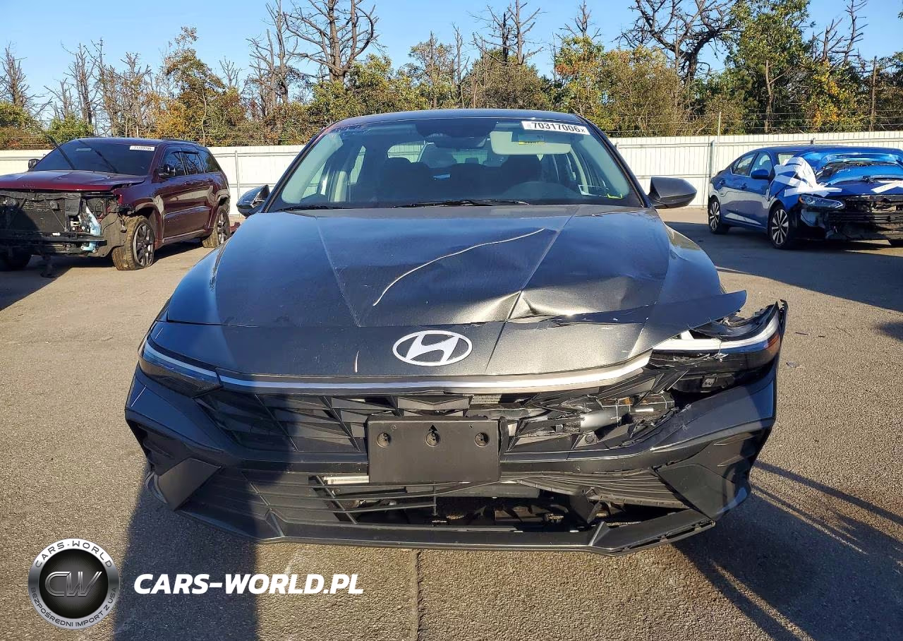 2024 Hyundai Elantra Sel VIN:KMHLM4DG0RU713644 - 5