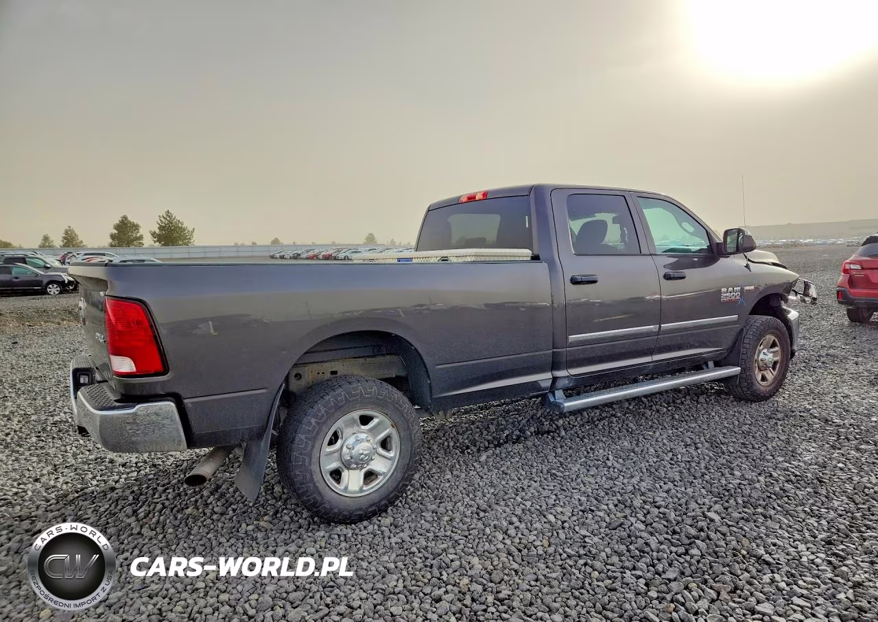 2018 Ram 2500 St VIN:3C6UR5HJ7JG241821 - 3
