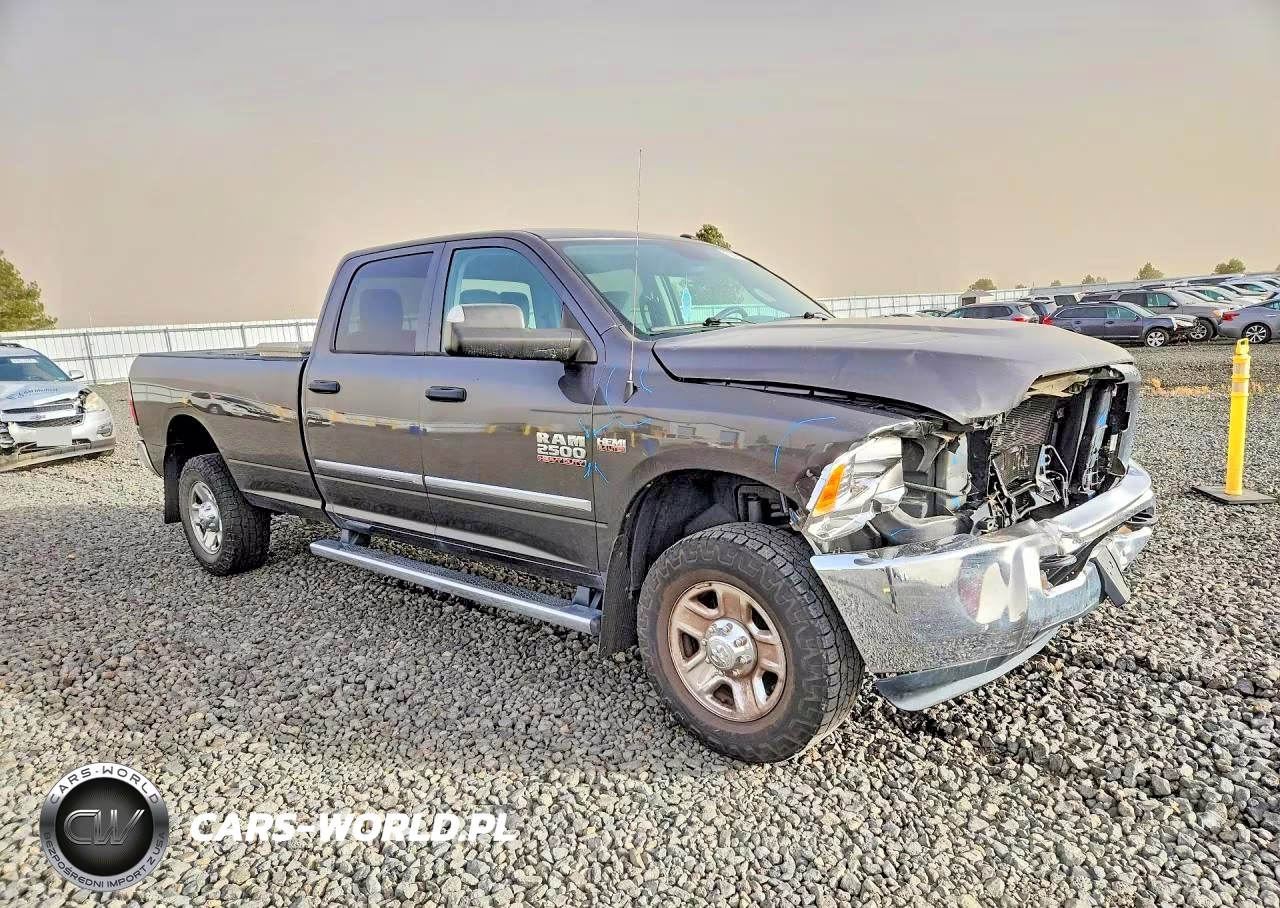 2018 Ram 2500 St VIN:3C6UR5HJ7JG241821 - 4