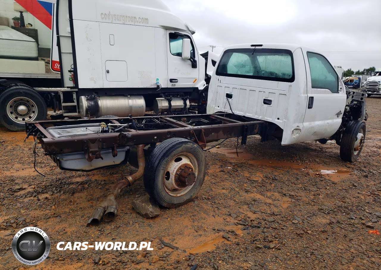 2012 Ford F550 Super Duty VIN:1FDUF5GT2CEA42394 - 3