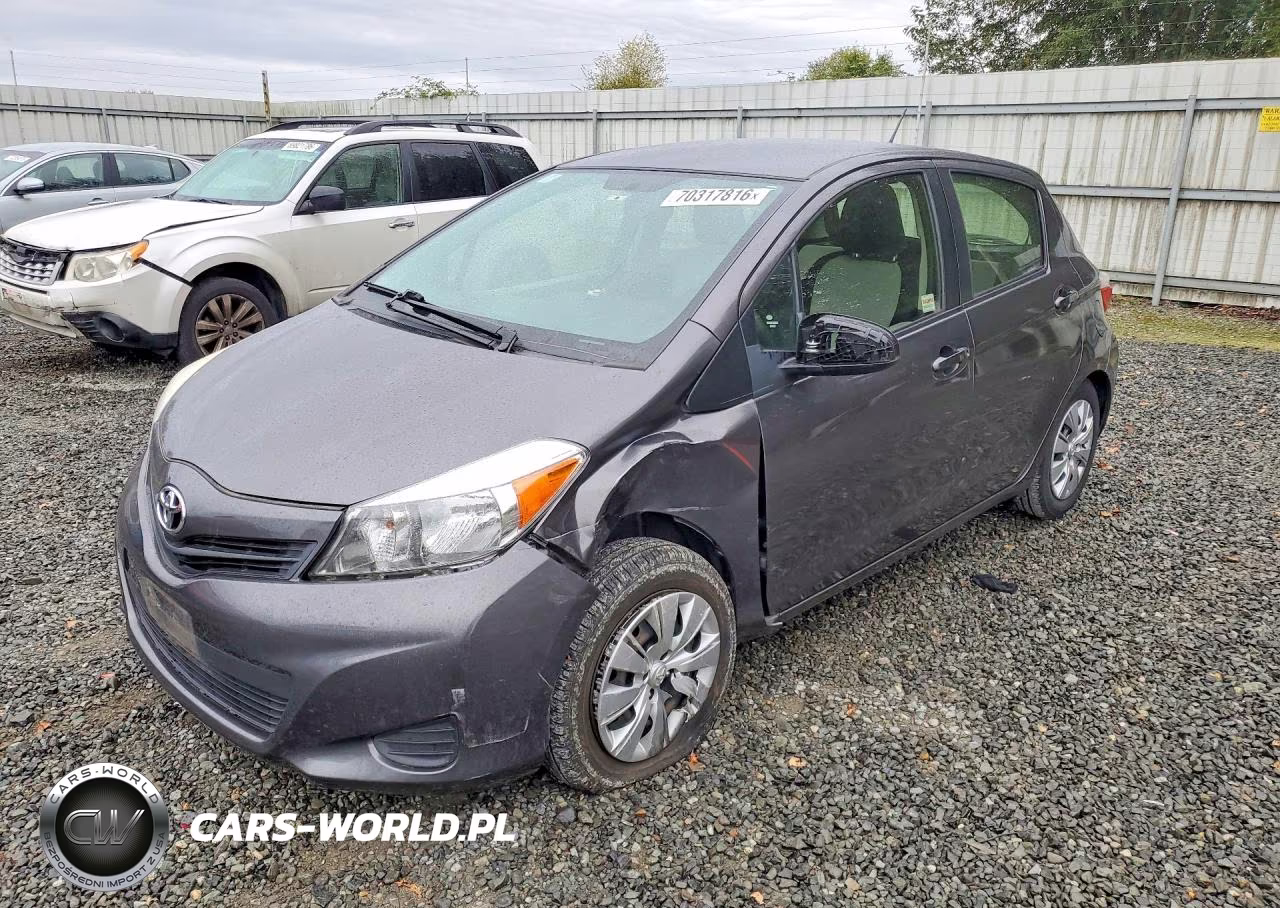 2012 Toyota Yaris 5-Door Le