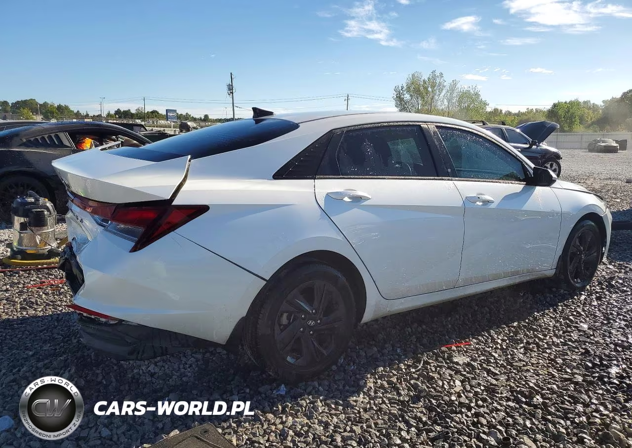 2022 Hyundai Elantra Sel VIN:5NPLM4AG9NH059238 - 3