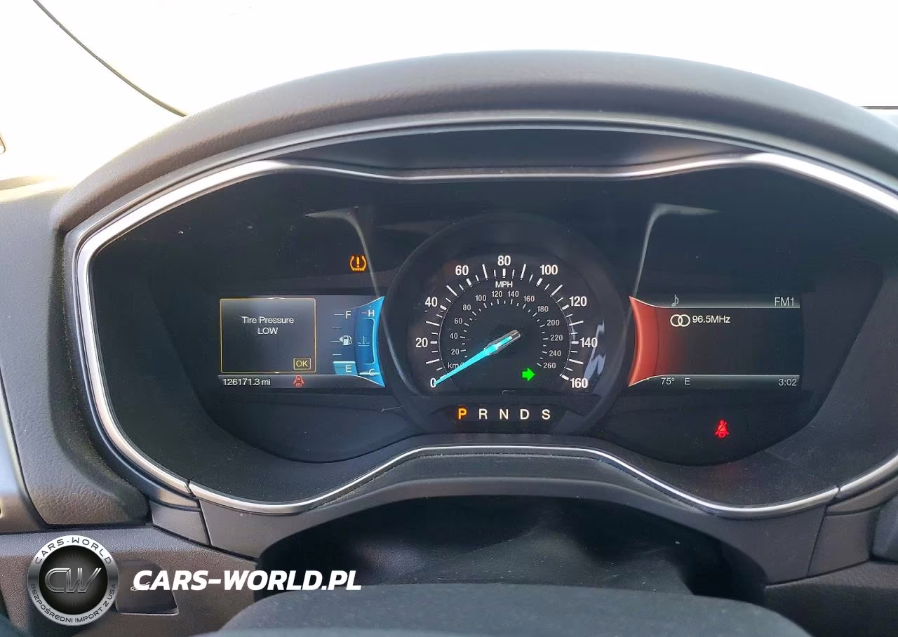 2014 Ford Fusion Titanium VIN:3FA6P0D90ER379173 - 9
