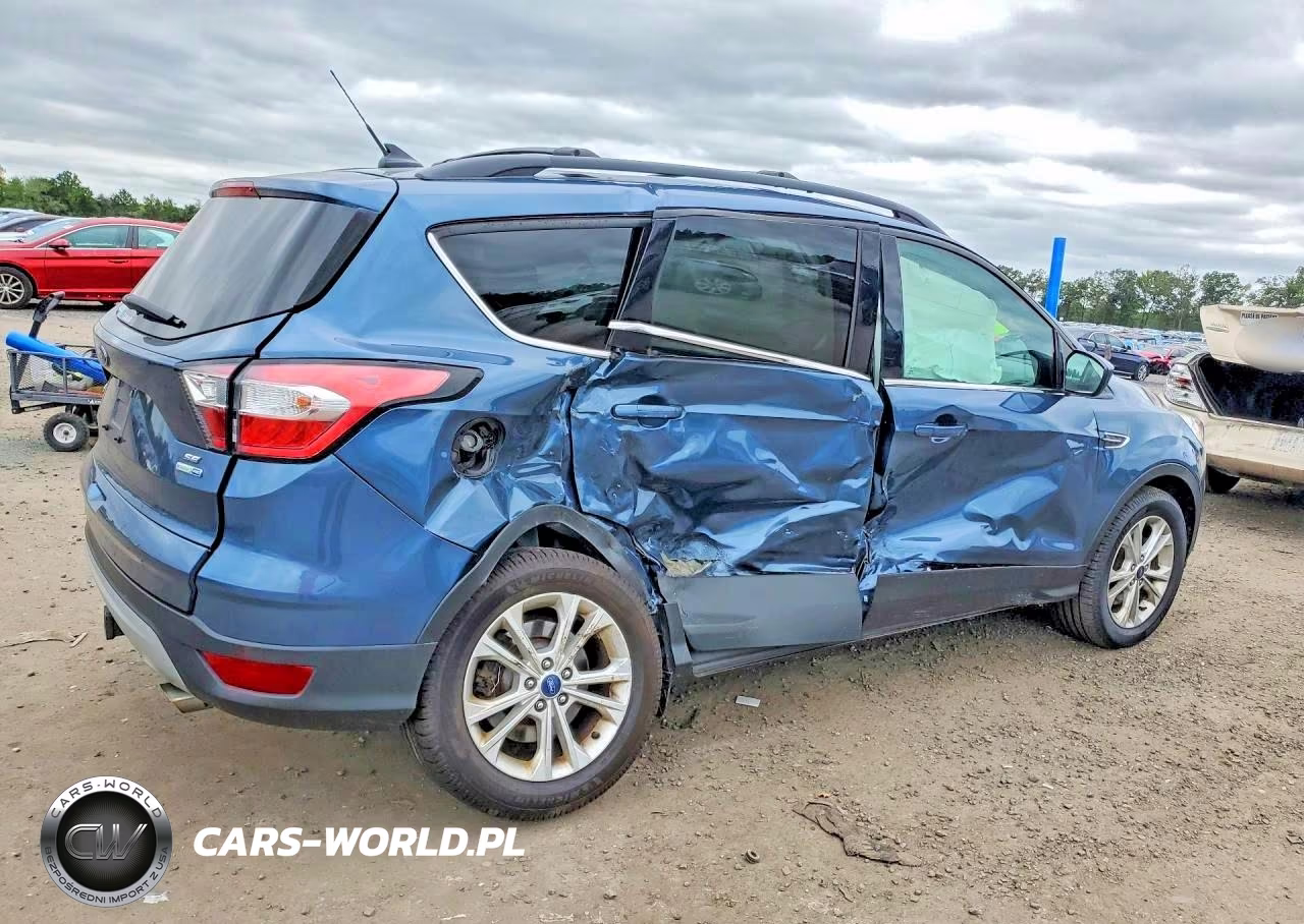 2018 Ford Escape Se VIN:1FMCU9GD7JUB53253 - 3