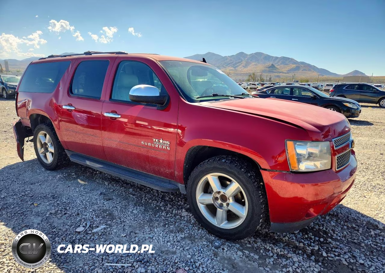 2013 Chevrolet Suburban C1500 Lt VIN:1GNSCJE08DR345977 - 4