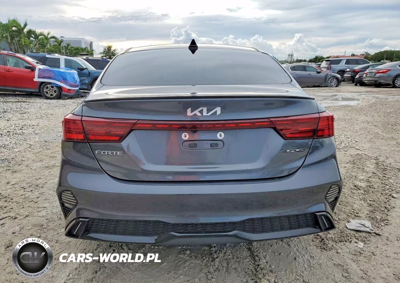 2023 Kia Forte Gt Line VIN:3KPF54AD8PE676654 - 6