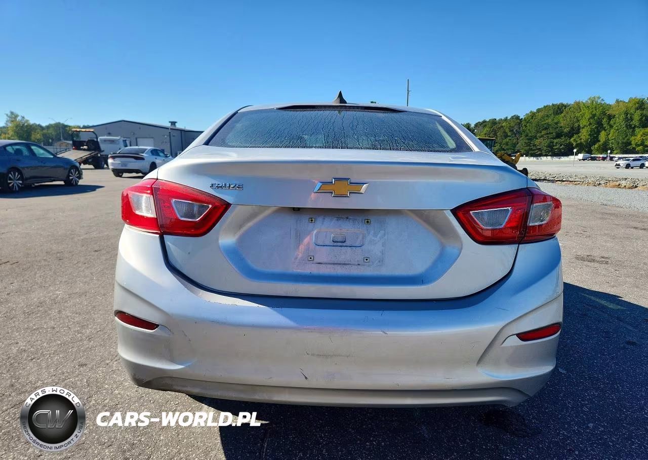 2018 Chevrolet Cruze Ls VIN:1G1BC5SM8J7141719 - 6