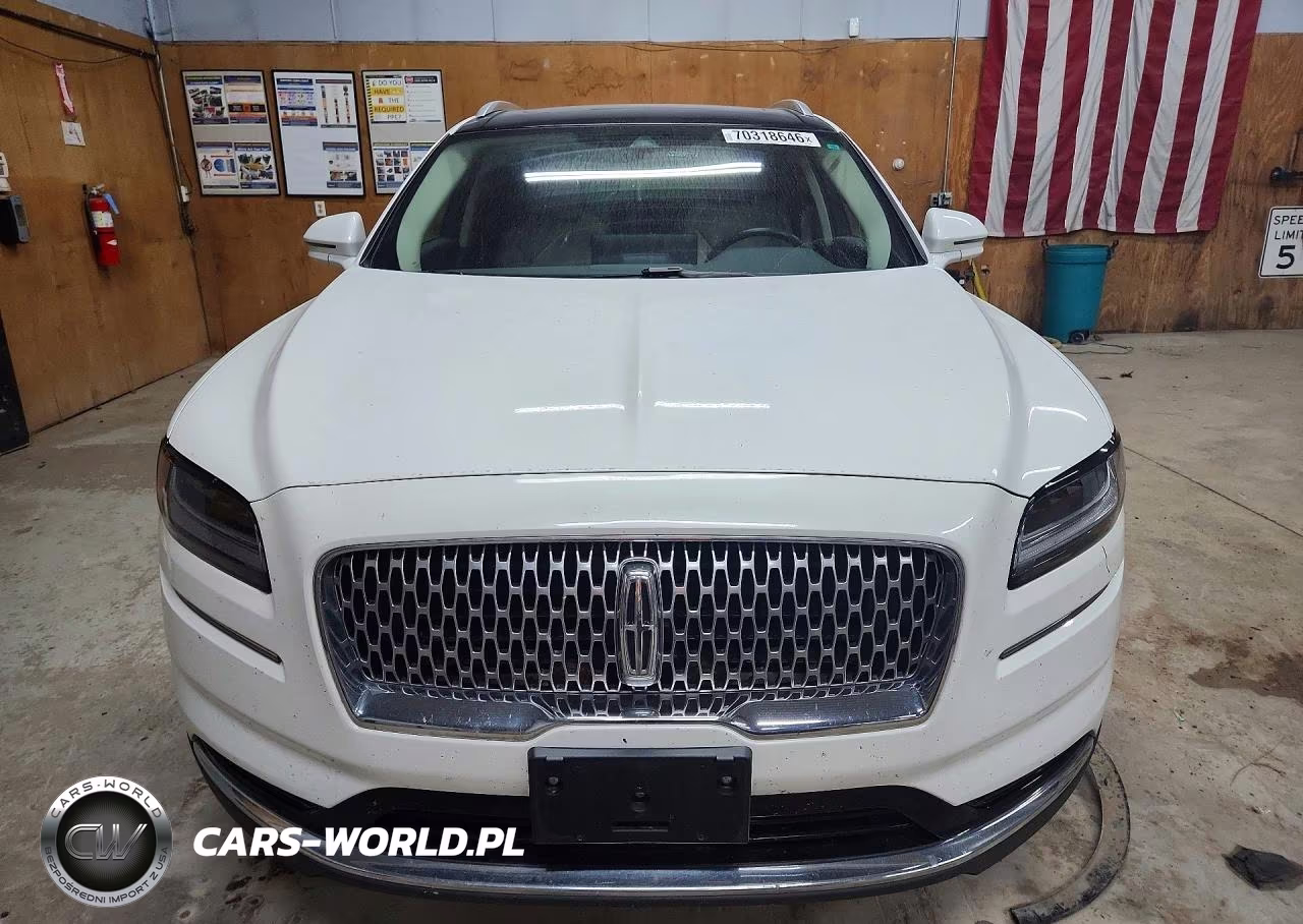 2021 Lincoln Nautilus Reserve VIN:2LMPJ8KP2MBL10837 - 5