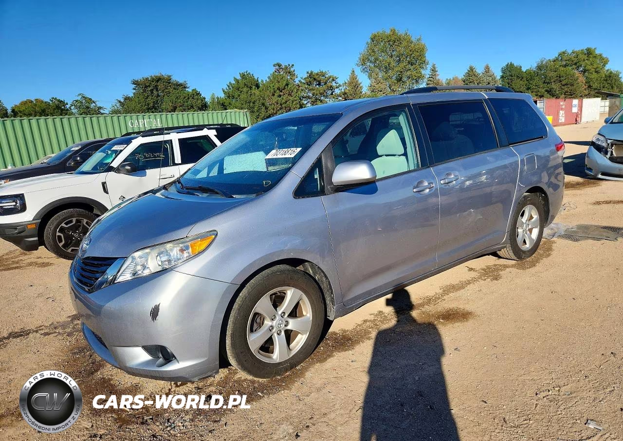 2013 Toyota Sienna Le