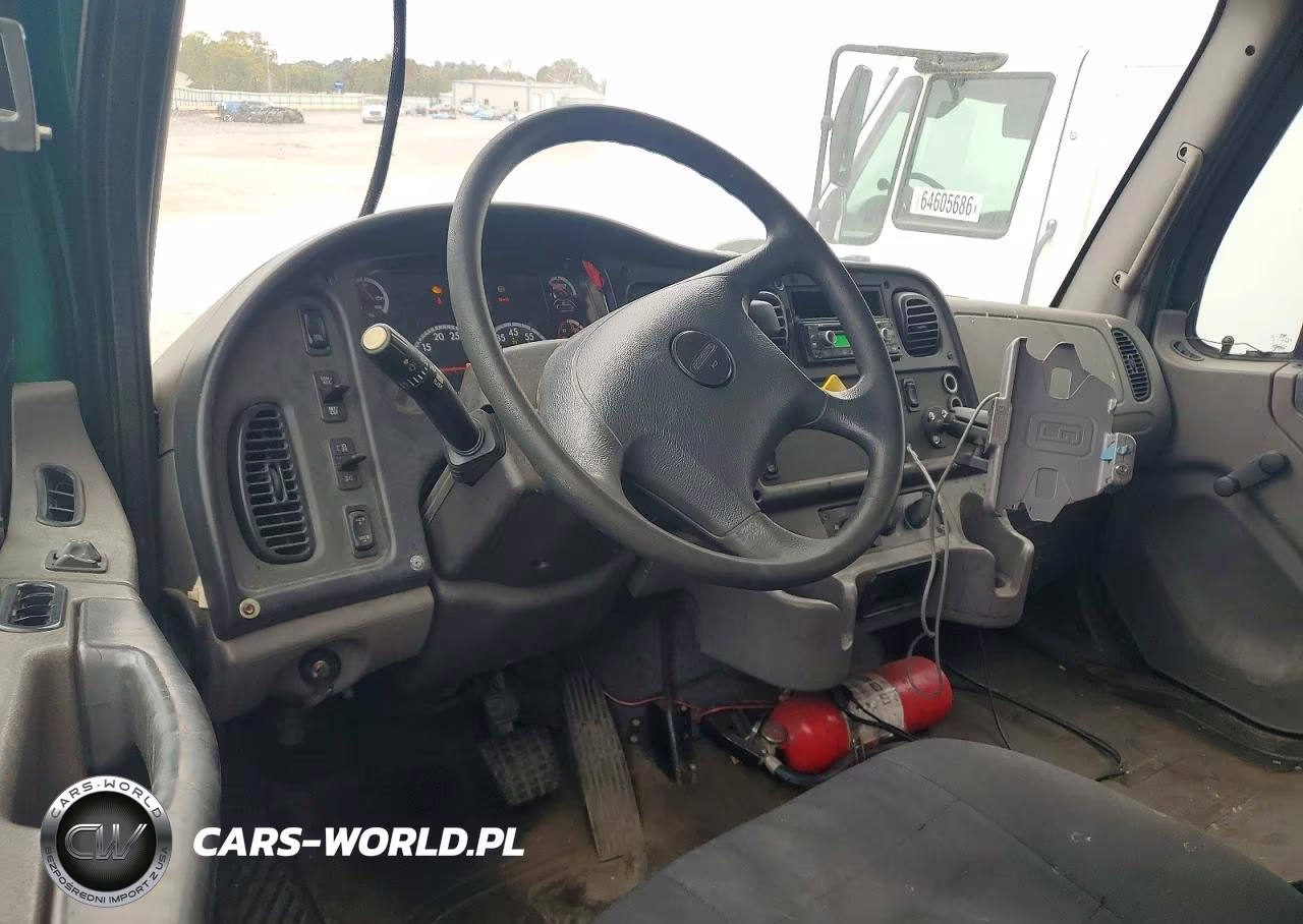 2015 Freightliner Business Class M2 Box Truck VIN:3ALACXDT9FDGM4080 - 8