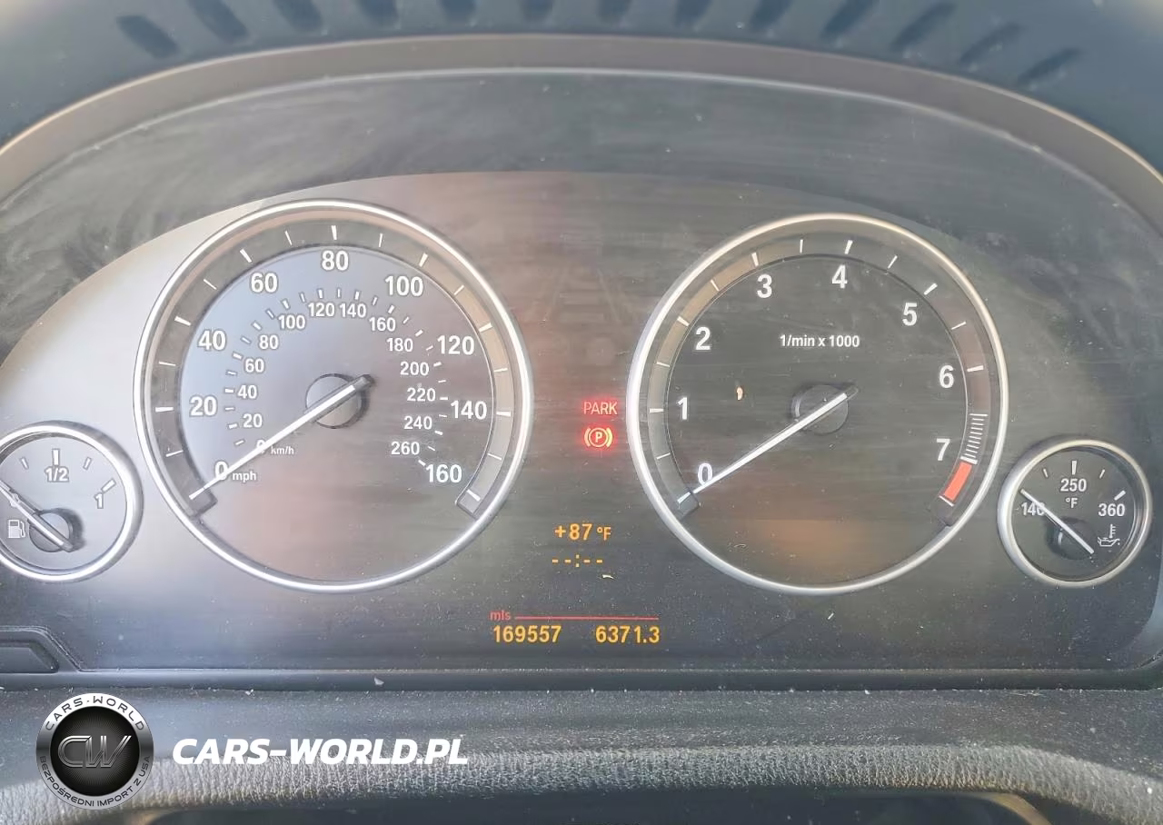 2011 BMW X3 xDrive28I VIN:5UXWX5C57BL700544 - 9