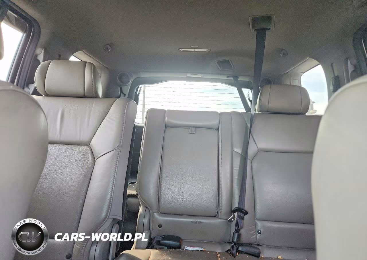 2011 Honda Pilot Touring VIN:5FNYF4H95BB081237 - 10
