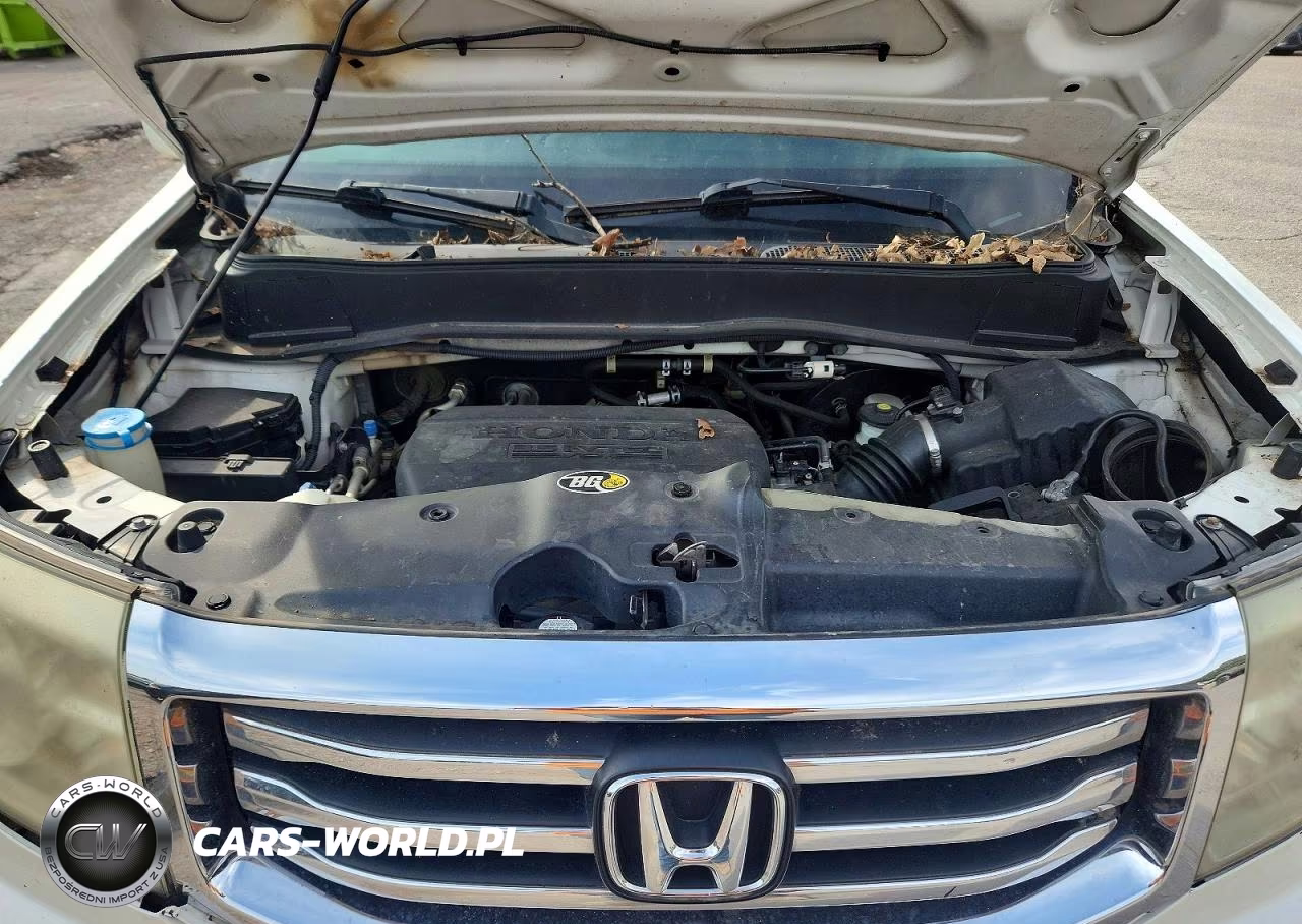 2011 Honda Pilot Touring VIN:5FNYF4H95BB081237 - 12