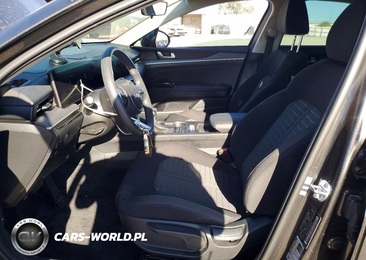 2026 Kia K5 Lxs VIN:KNAG24J75T5405416 - 7