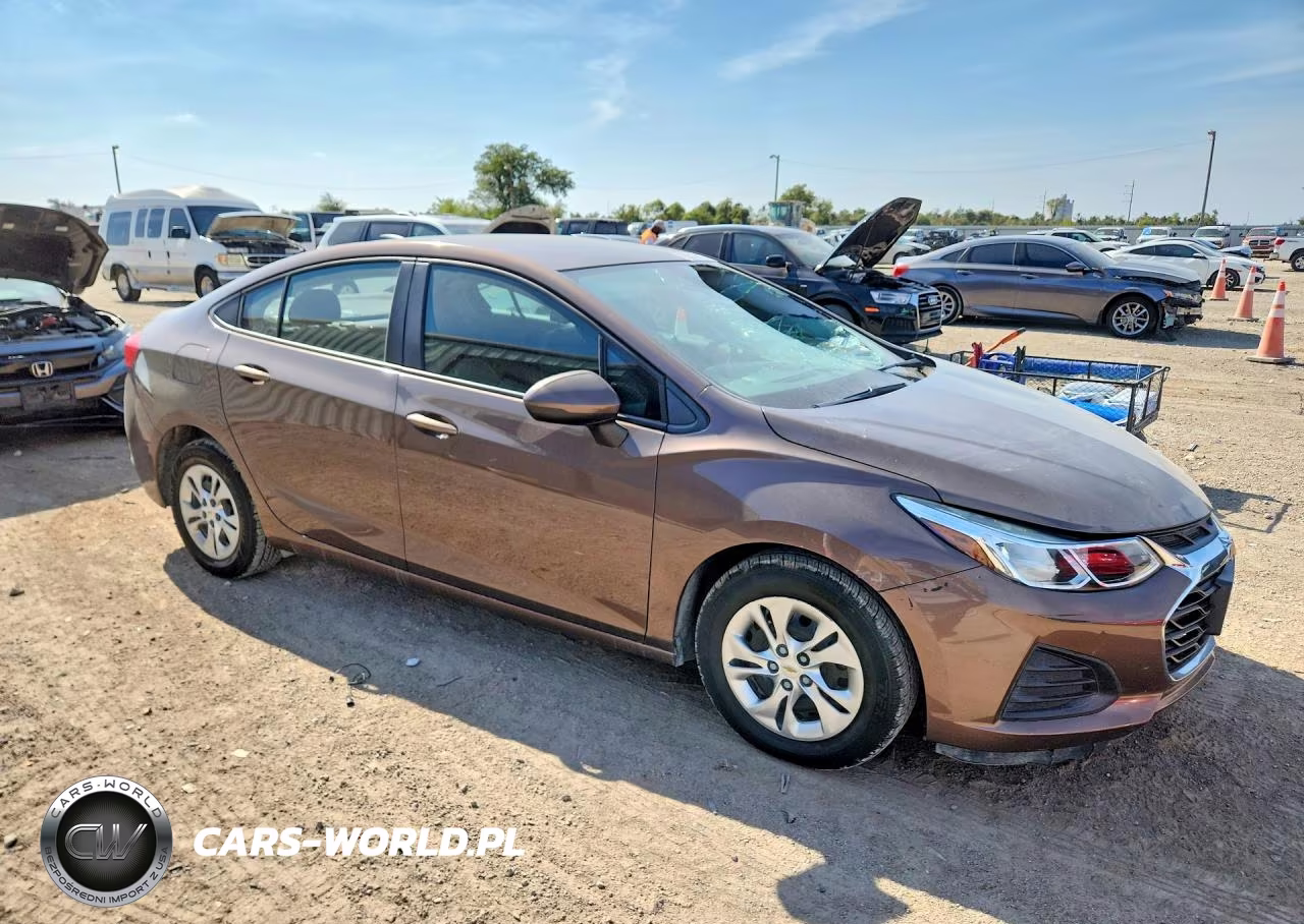 2019 Chevrolet Cruze Ls VIN:1G1BC5SM5K7137516 - 4