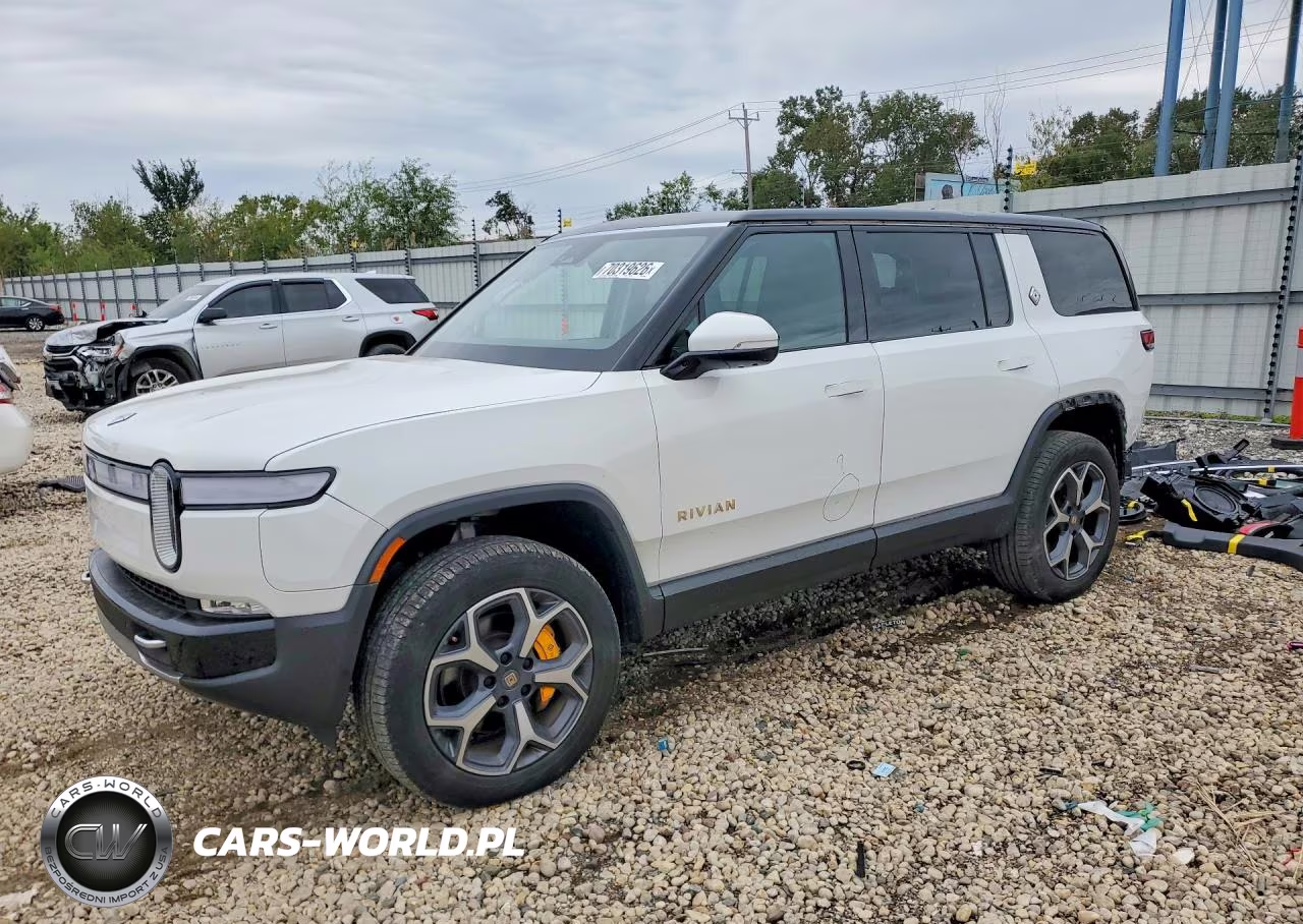 2023 Rivian R1S Adventure