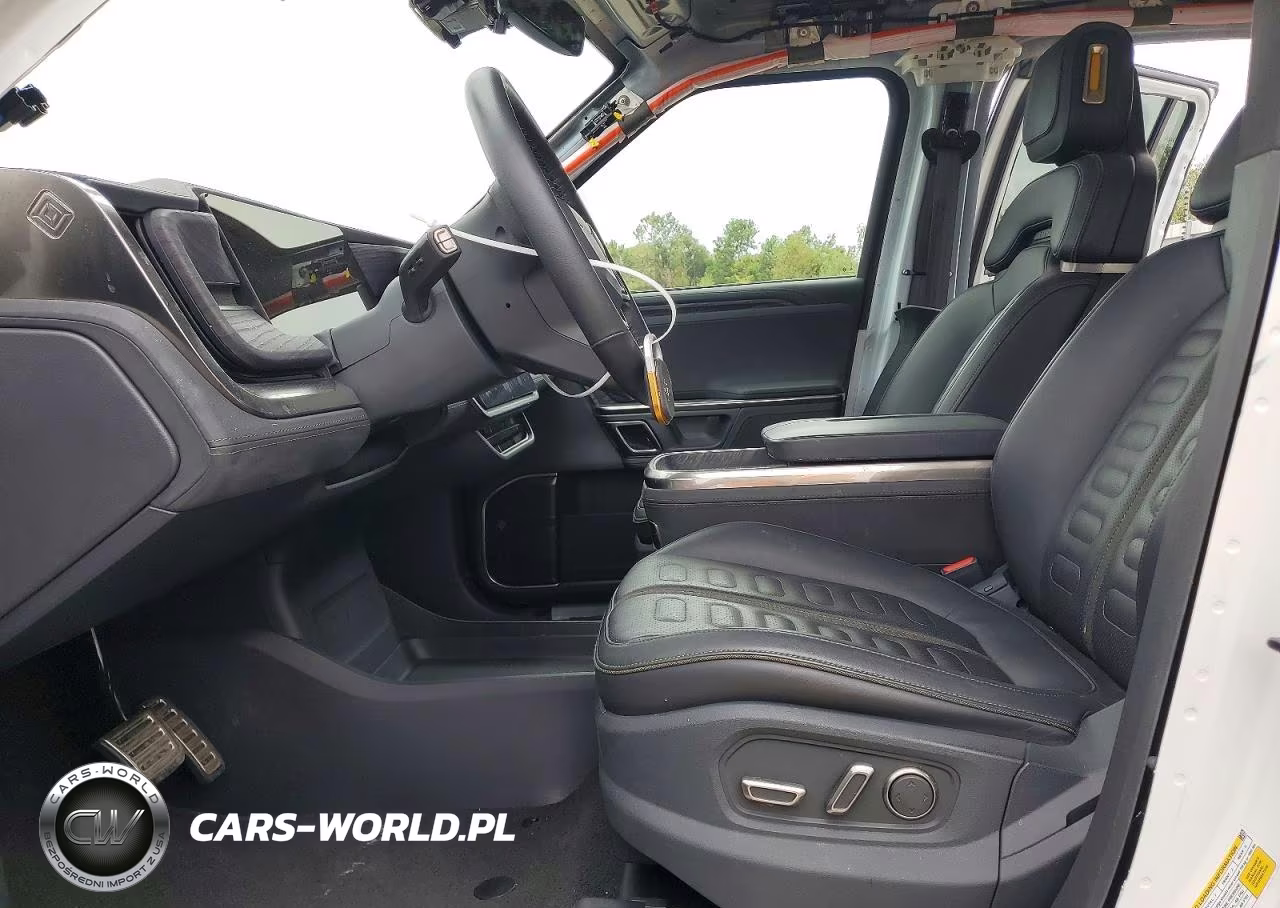 2023 Rivian R1S Adventure VIN:7PDSGABA2PN012494 - 7