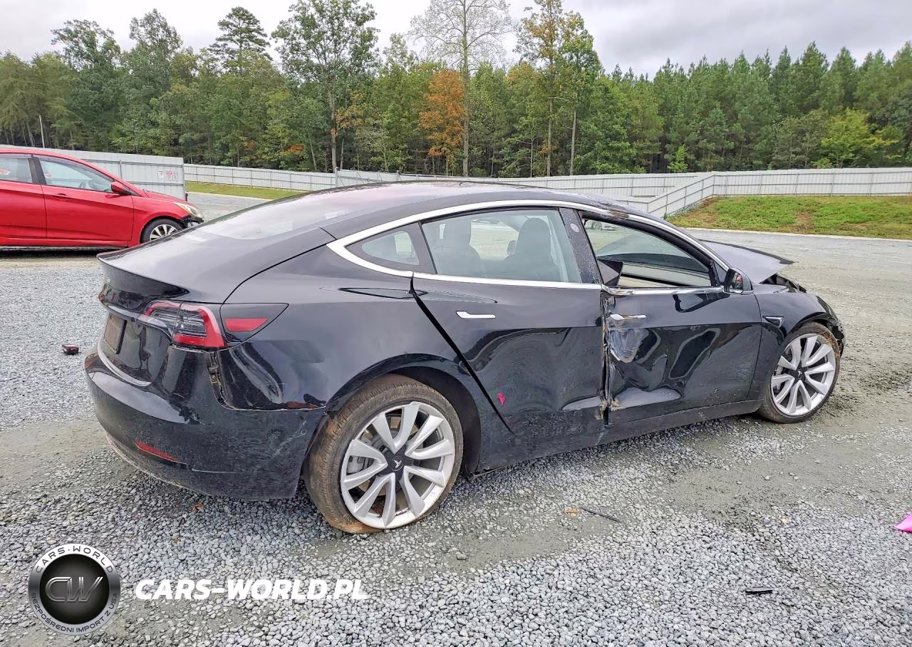 2018 Tesla Model 3 VIN:5YJ3E1EA7JF036468 - 3