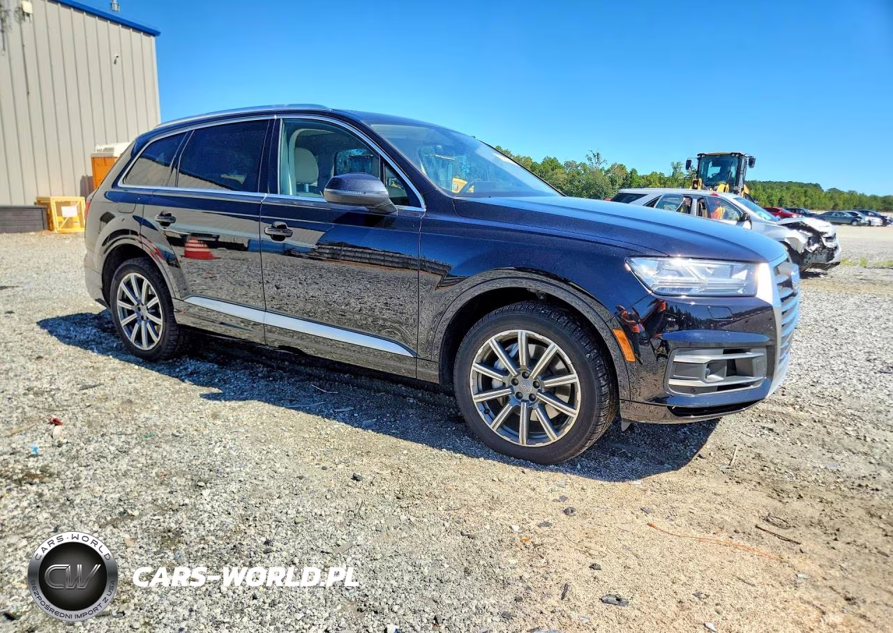 2017 Audi Q7 Prestige VIN:WA1VAAF76HD041857 - 4