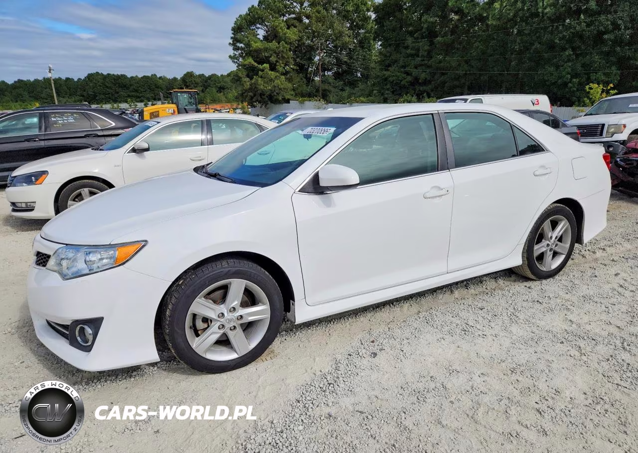 2014 Toyota Camry Se – zdjęcie 1 z 12