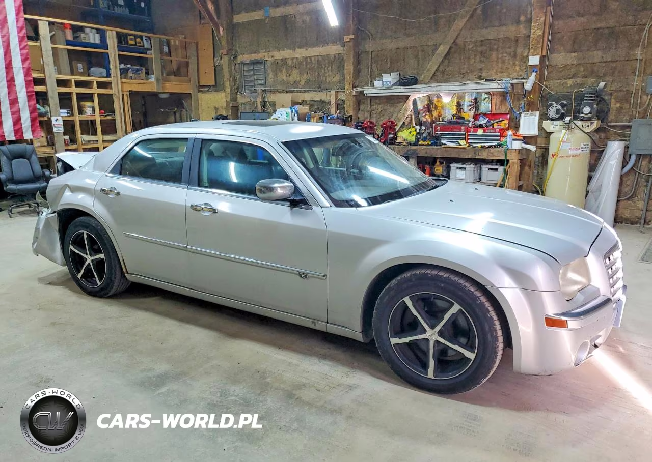 2008 Chrysler 300C VIN:2C3KA63H98H209873 - 4