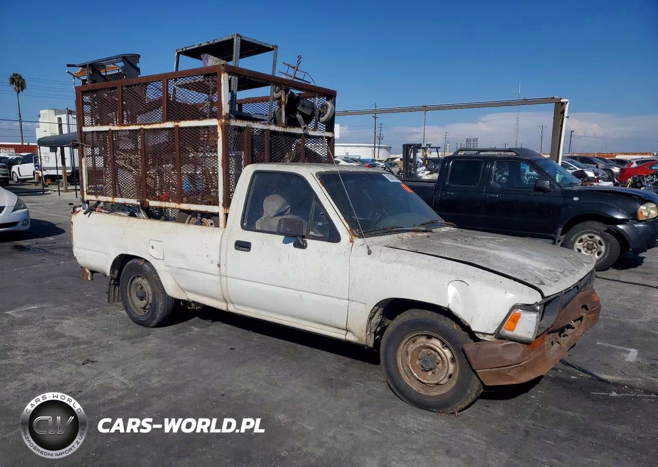 1992 Toyota Pickup Deluxe VIN:JT4VN82N7N5004670 - 4