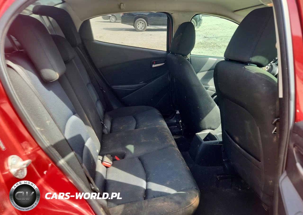 2019 Toyota Yaris Le VIN:3MYDLBYV0KY514235 - 10