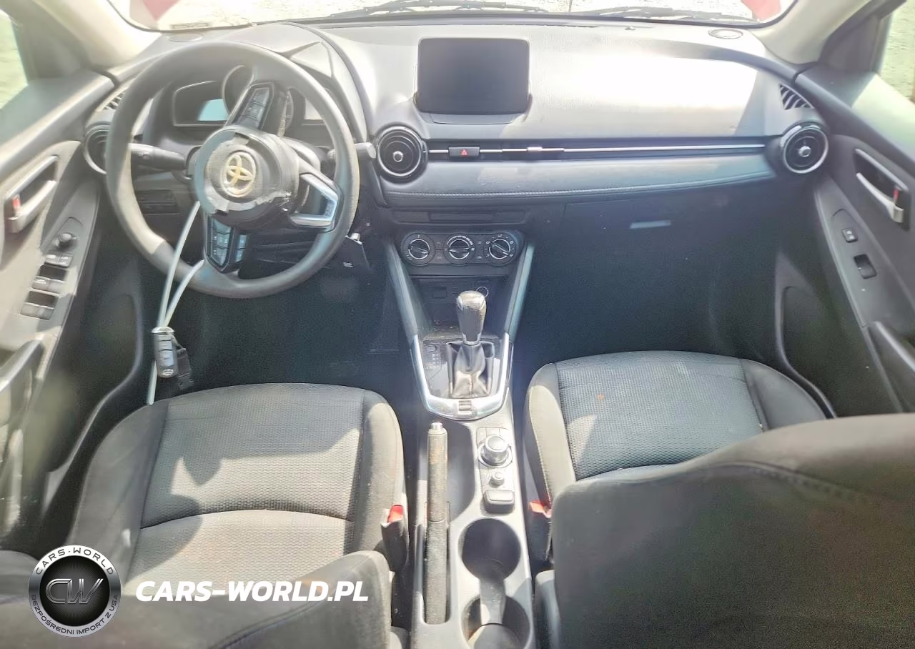 2019 Toyota Yaris Le VIN:3MYDLBYV0KY514235 - 8