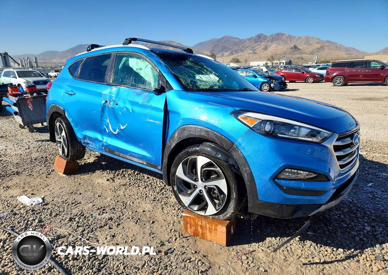 2018 Hyundai Tucson Sport VIN:KM8J3CAL9JU692657 - 4