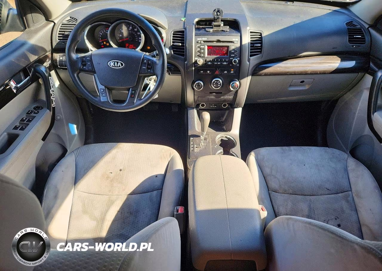2013 Kia Sorento Lx VIN:5XYKT4A22DG323165 - 8