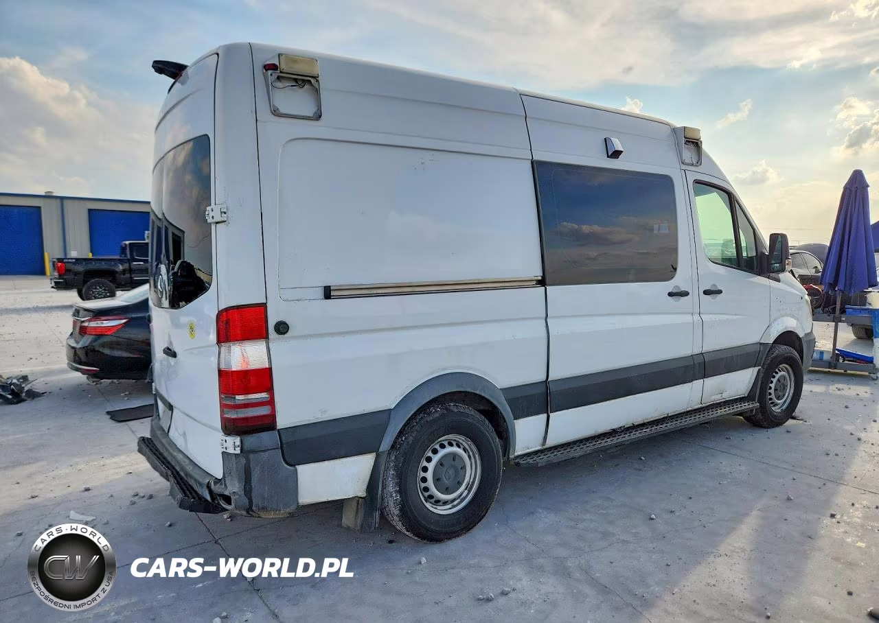 2015 Mercedes-Benz Sprinter 2500 VIN:WD3PE7CD7FP155176 - 3