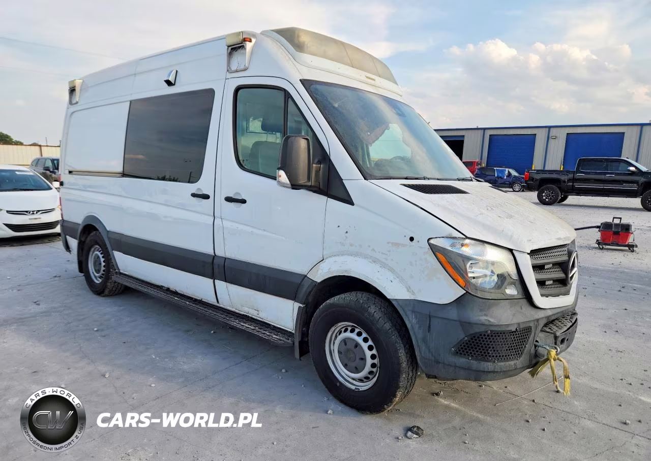2015 Mercedes-Benz Sprinter 2500 VIN:WD3PE7CD7FP155176 - 4