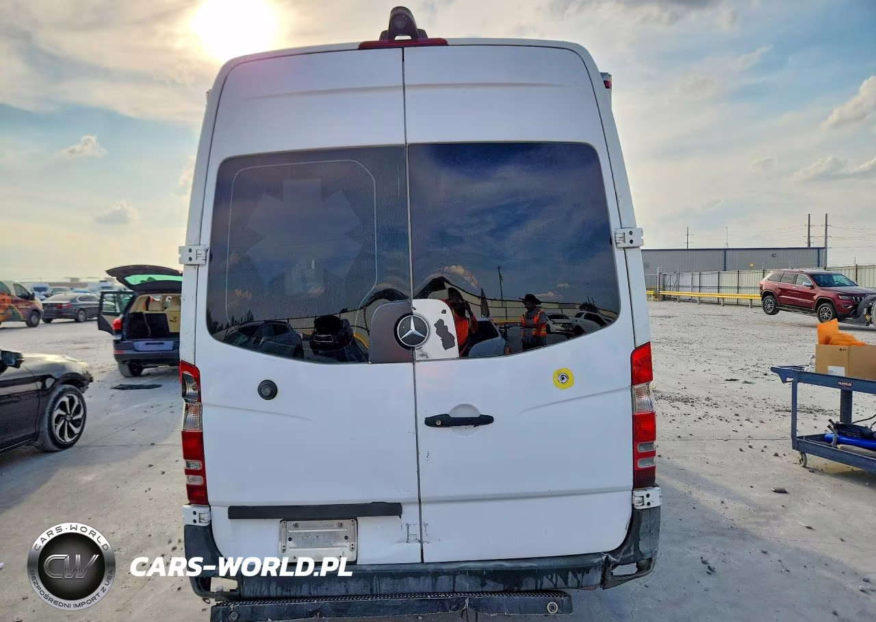 2015 Mercedes-Benz Sprinter 2500 VIN:WD3PE7CD7FP155176 - 6
