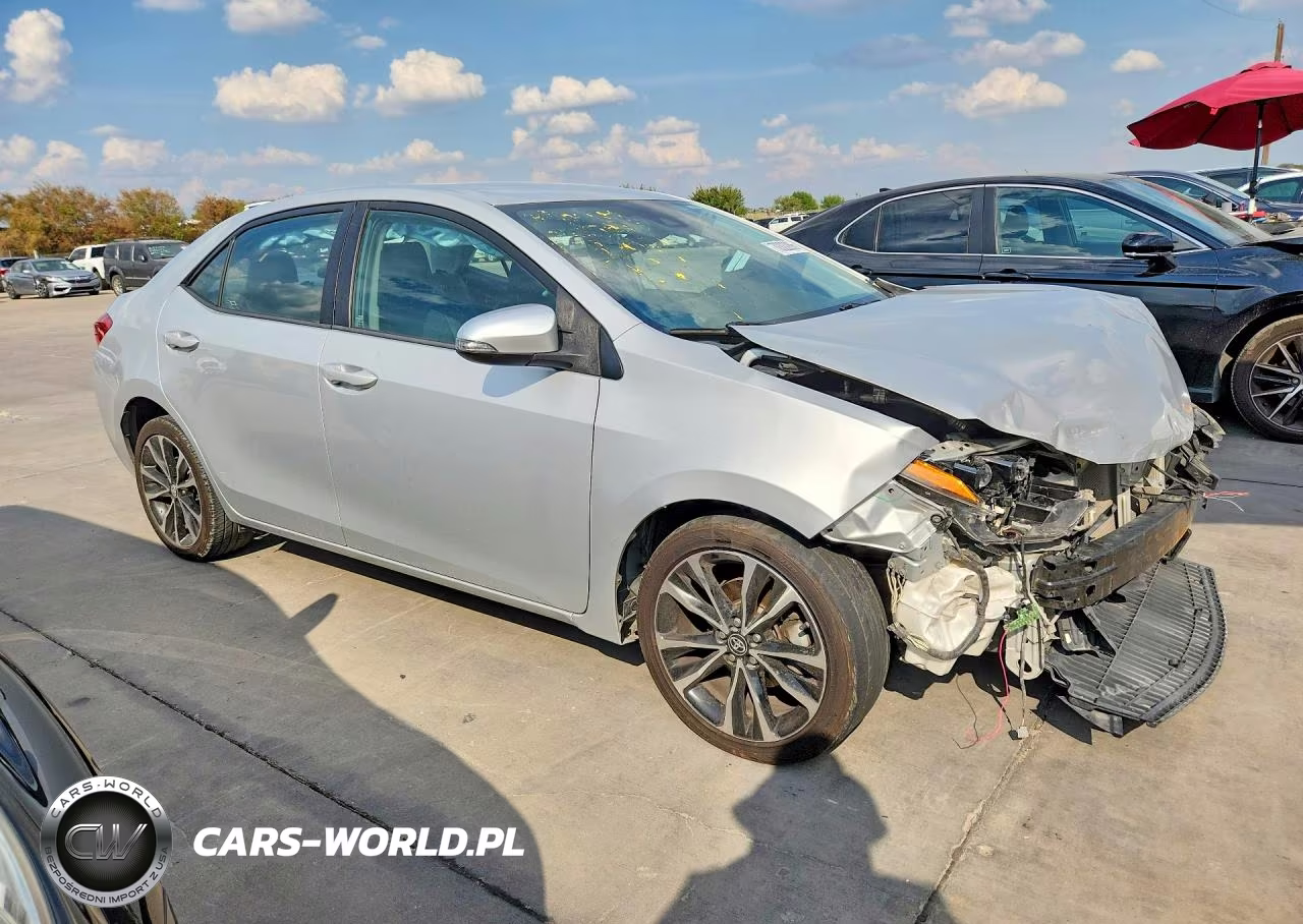 2017 Toyota Corolla Se VIN:2T1BURHE5HC882141 - 4