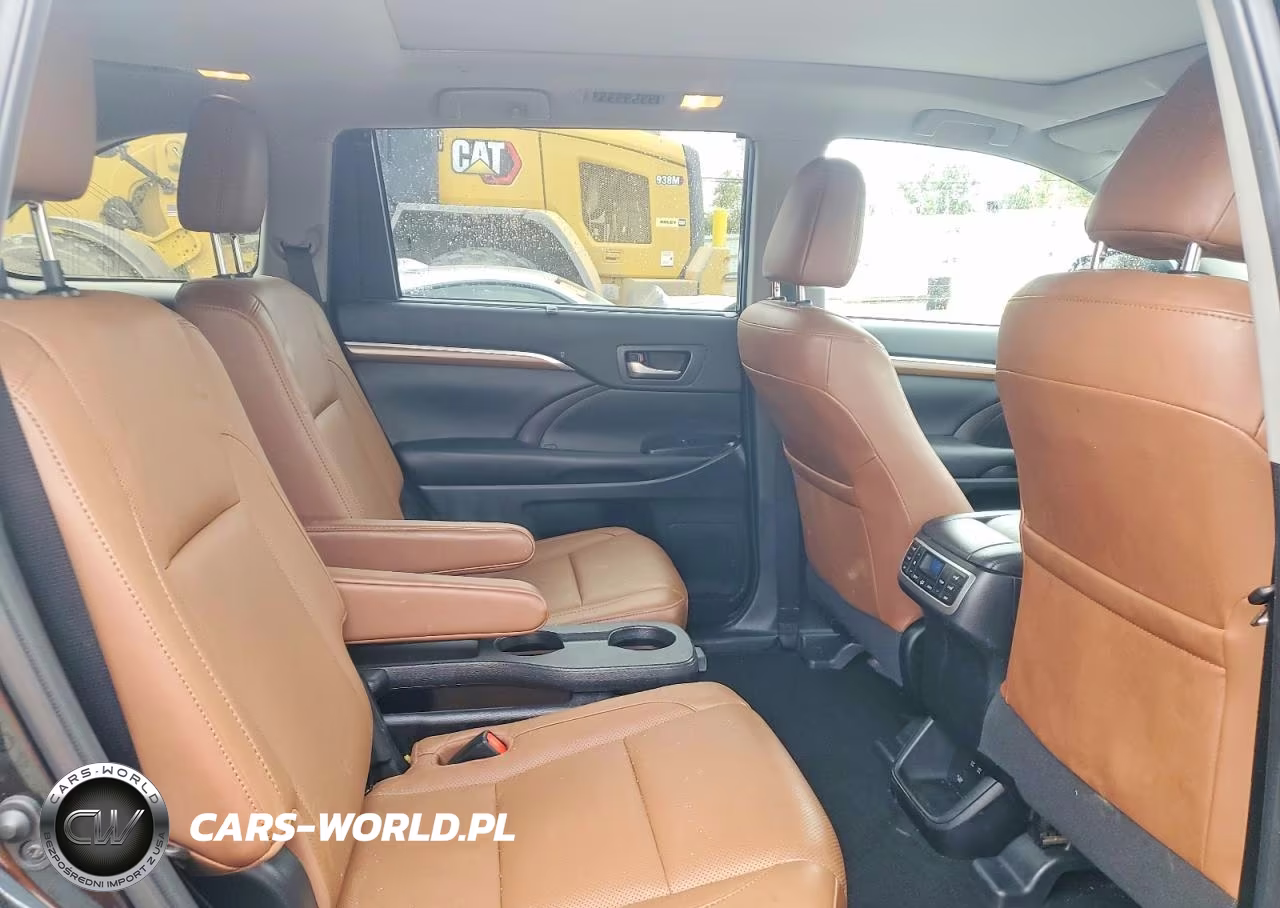 2019 Toyota Highlander Limited Platinum VIN:5TDDZRFH8KS727847 - 11