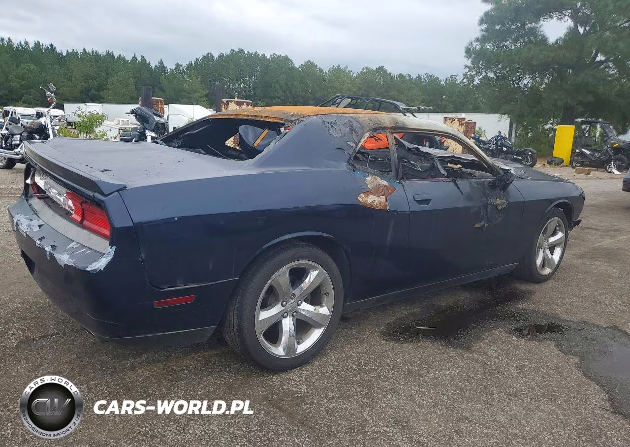2014 Dodge Challenger Sxt VIN:2C3CDYAG2EH111233 - 3