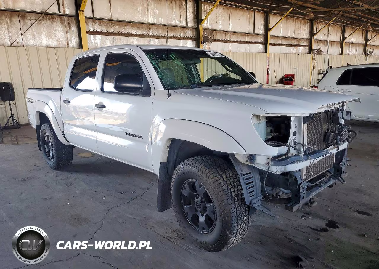 2014 Toyota Tacoma Double Cab Prerunner VIN:3TMJU4GN2EM158765 - 4
