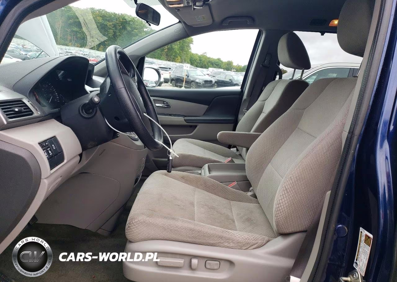 2016 Honda Odyssey Se VIN:5FNRL5H33GB121255 - 7