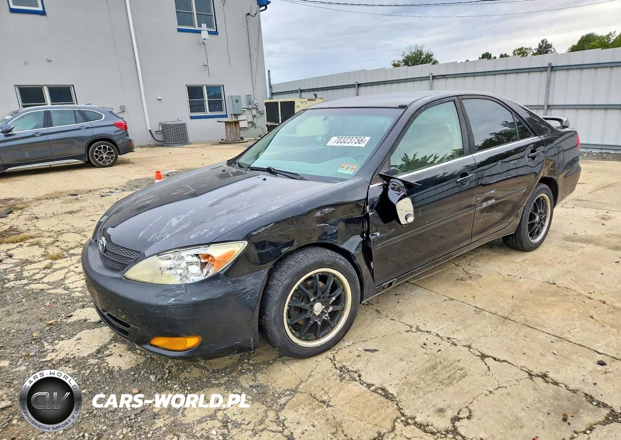 2004 Toyota Camry Le