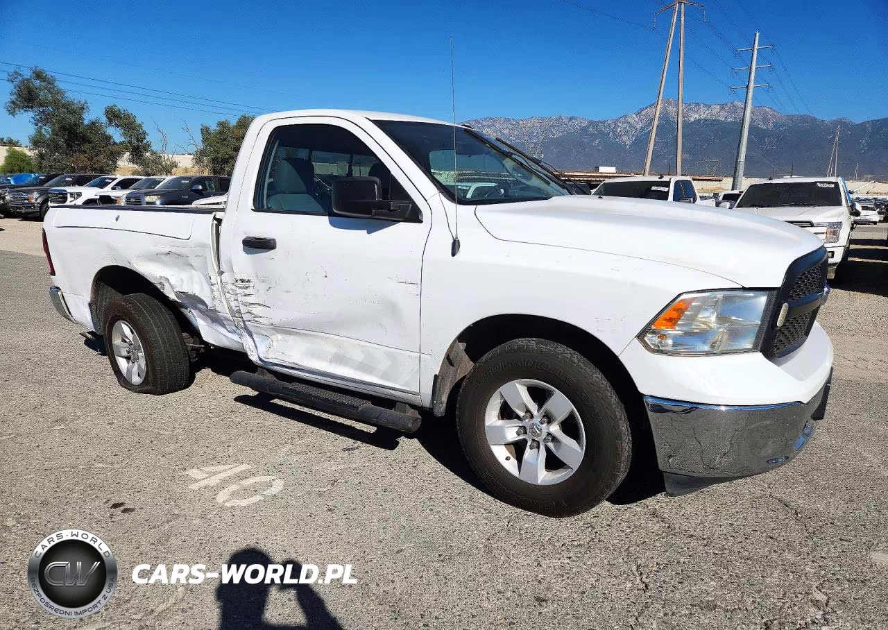 2020 Ram 1500 Classic Tradesman VIN:3C6JR6AG6LG132941 - 4
