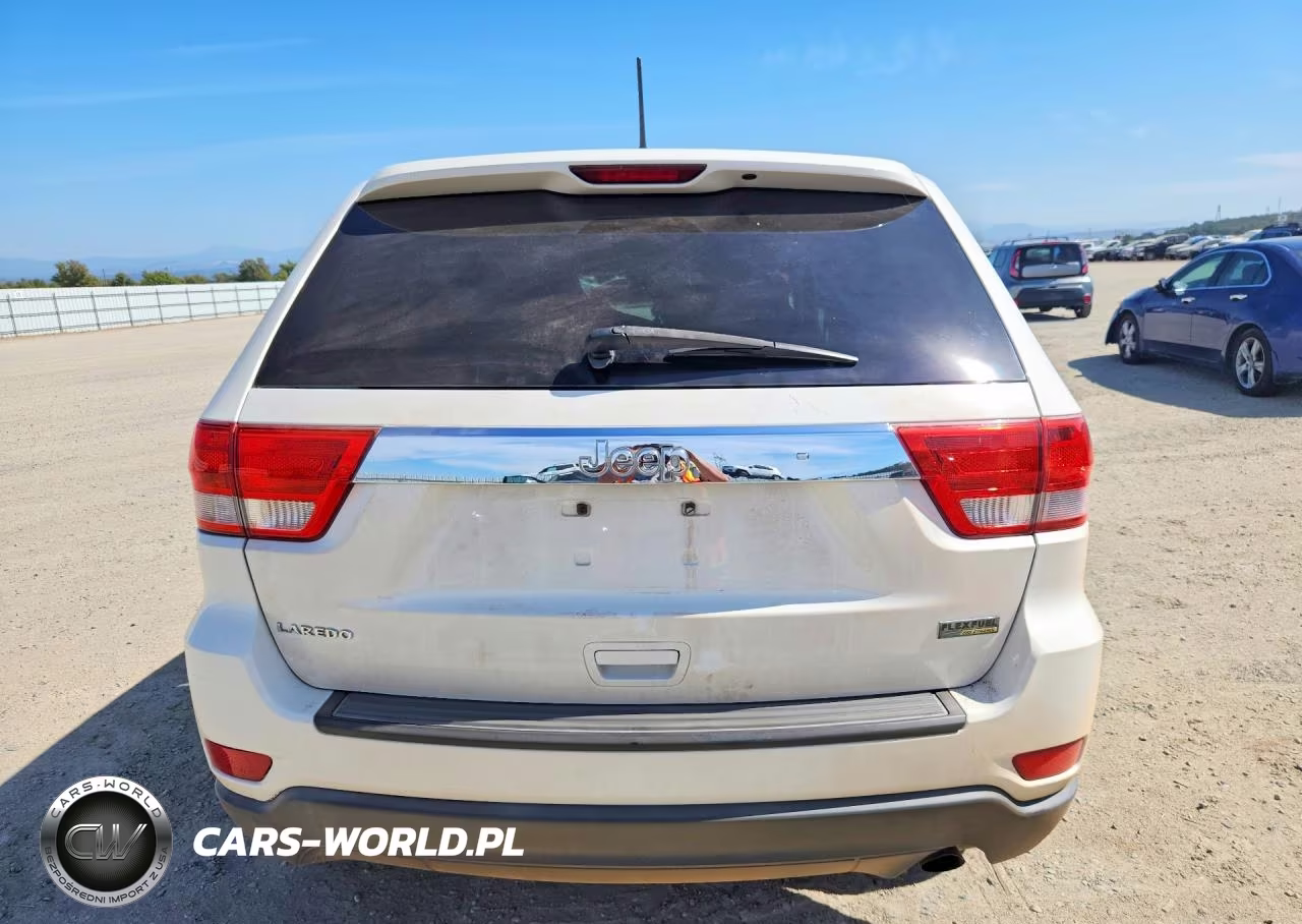 2012 Jeep Grand Cherokee Laredo VIN:1C4RJEAG6CC119798 - 6