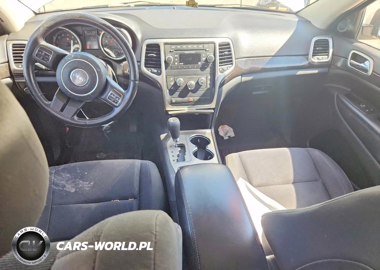 2012 Jeep Grand Cherokee Laredo VIN:1C4RJEAG6CC119798 - 8