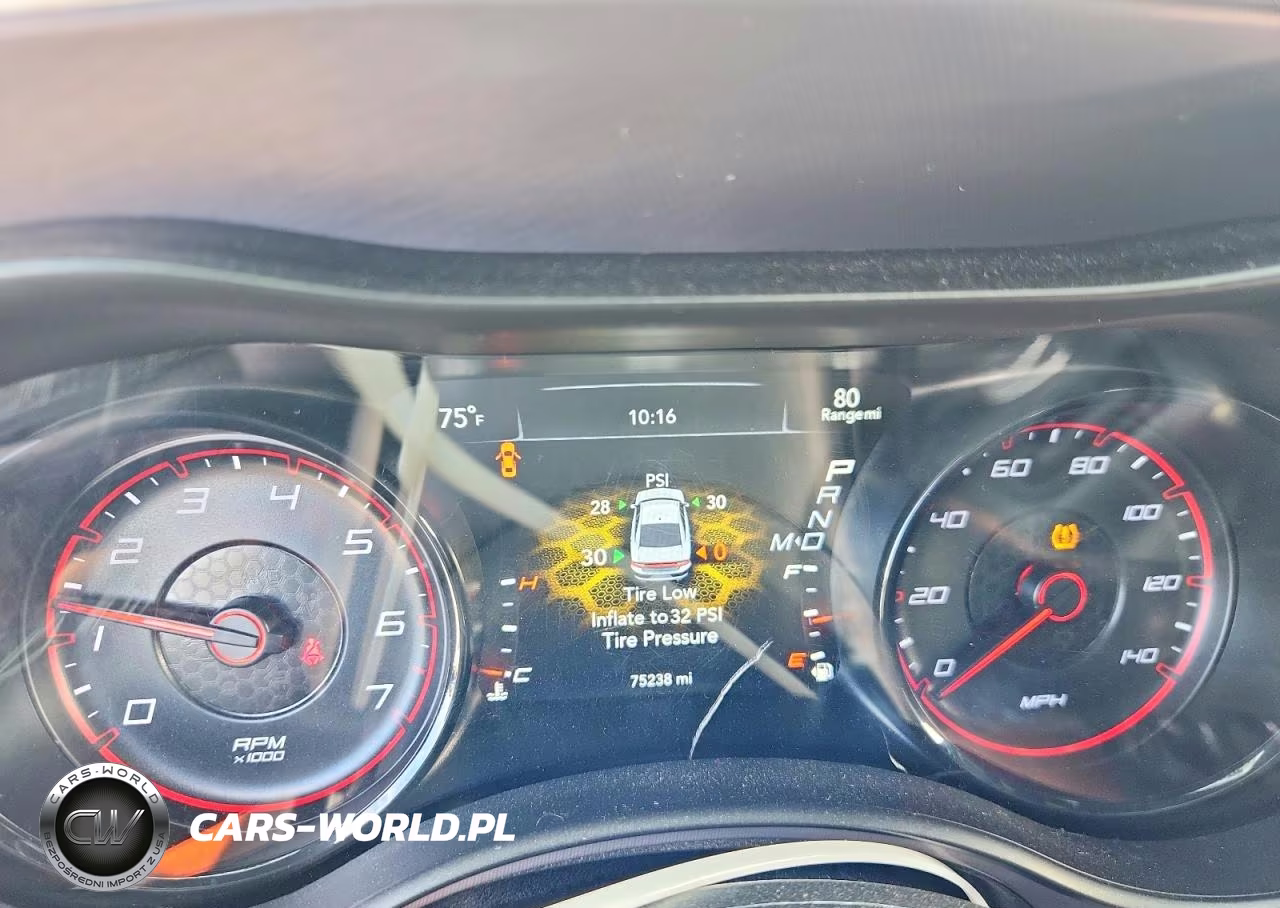2019 Dodge Charger Sxt VIN:2C3CDXBG5KH703990 - 9