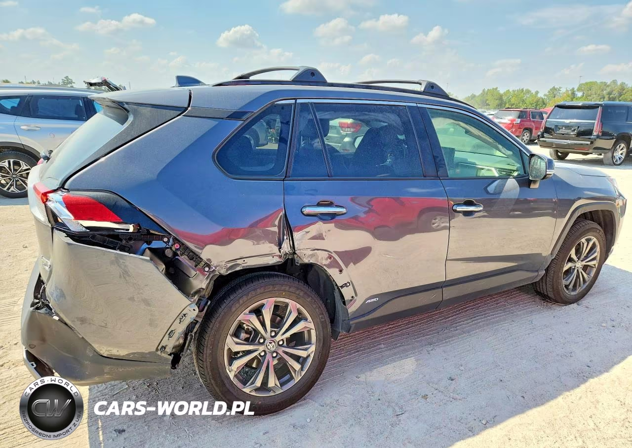 2025 Toyota Rav4 Limited VIN:JTMD6RFV4SD162619 - 3