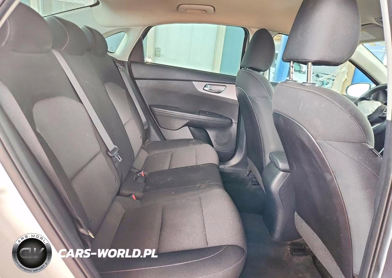 2022 Kia Forte Fe VIN:3KPF24ADXNE430212 - 10