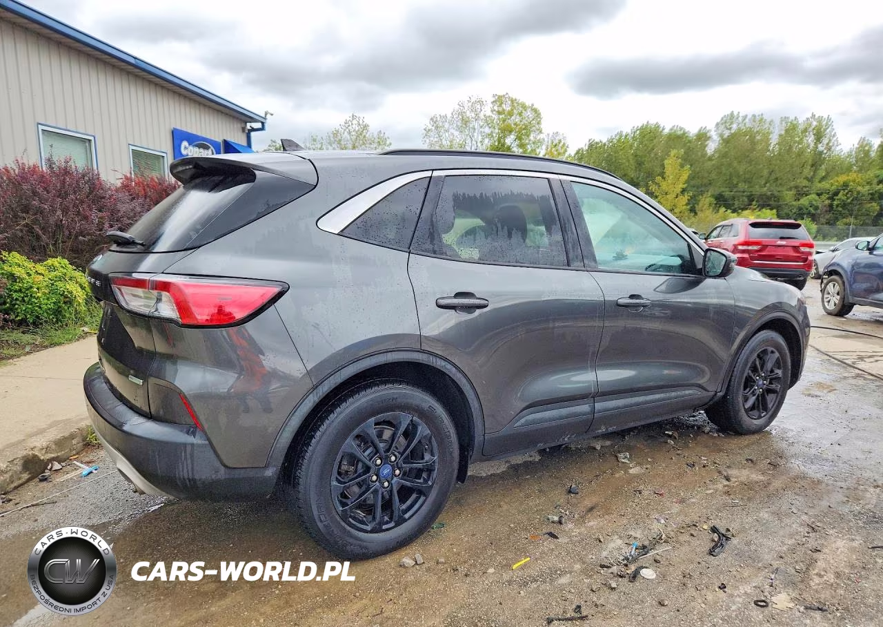 2020 Ford Escape Se VIN:1FMCU0G67LUA98285 - 3
