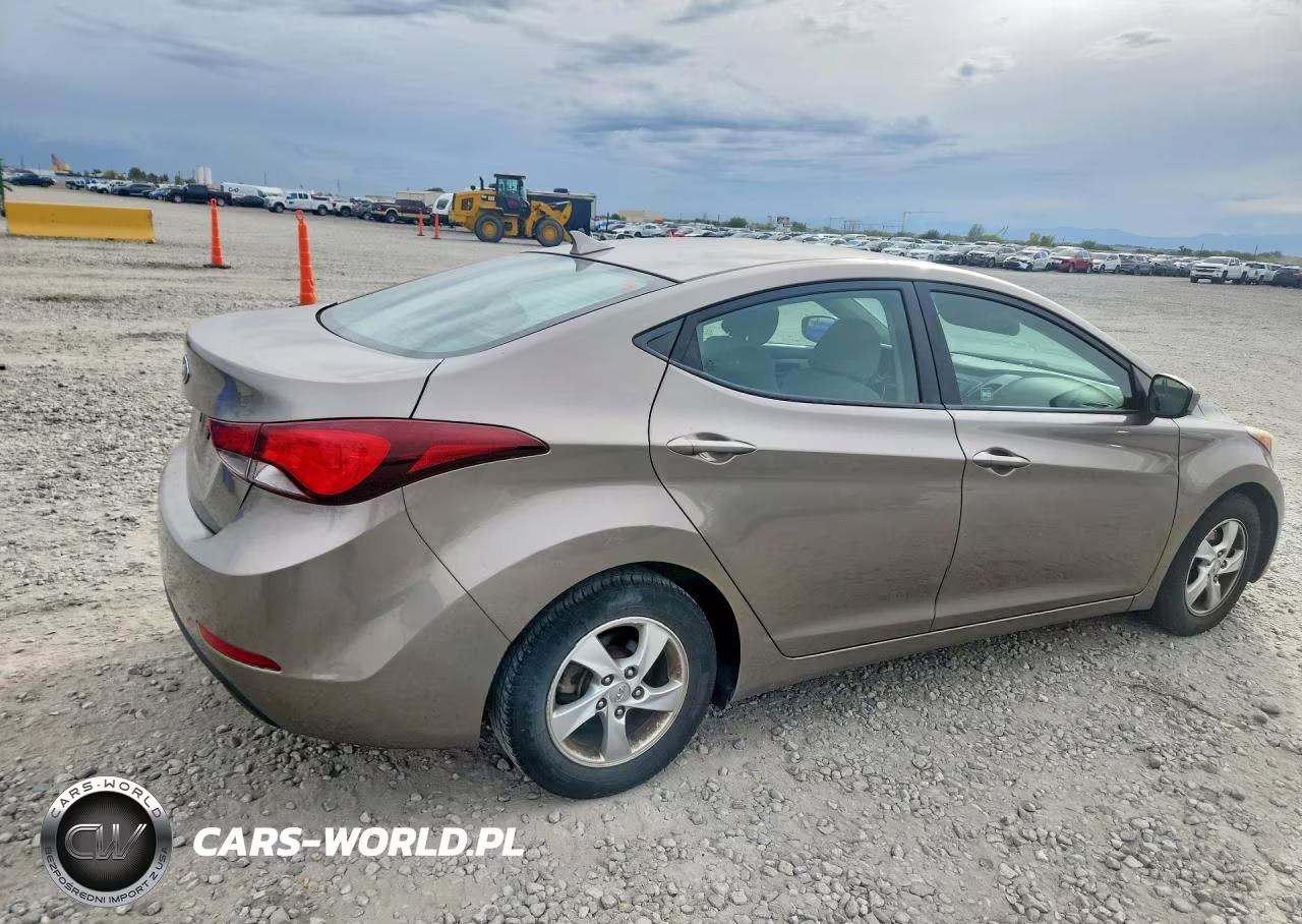 2014 Hyundai Elantra Se VIN:5NPDH4AE2EH530055 - 3