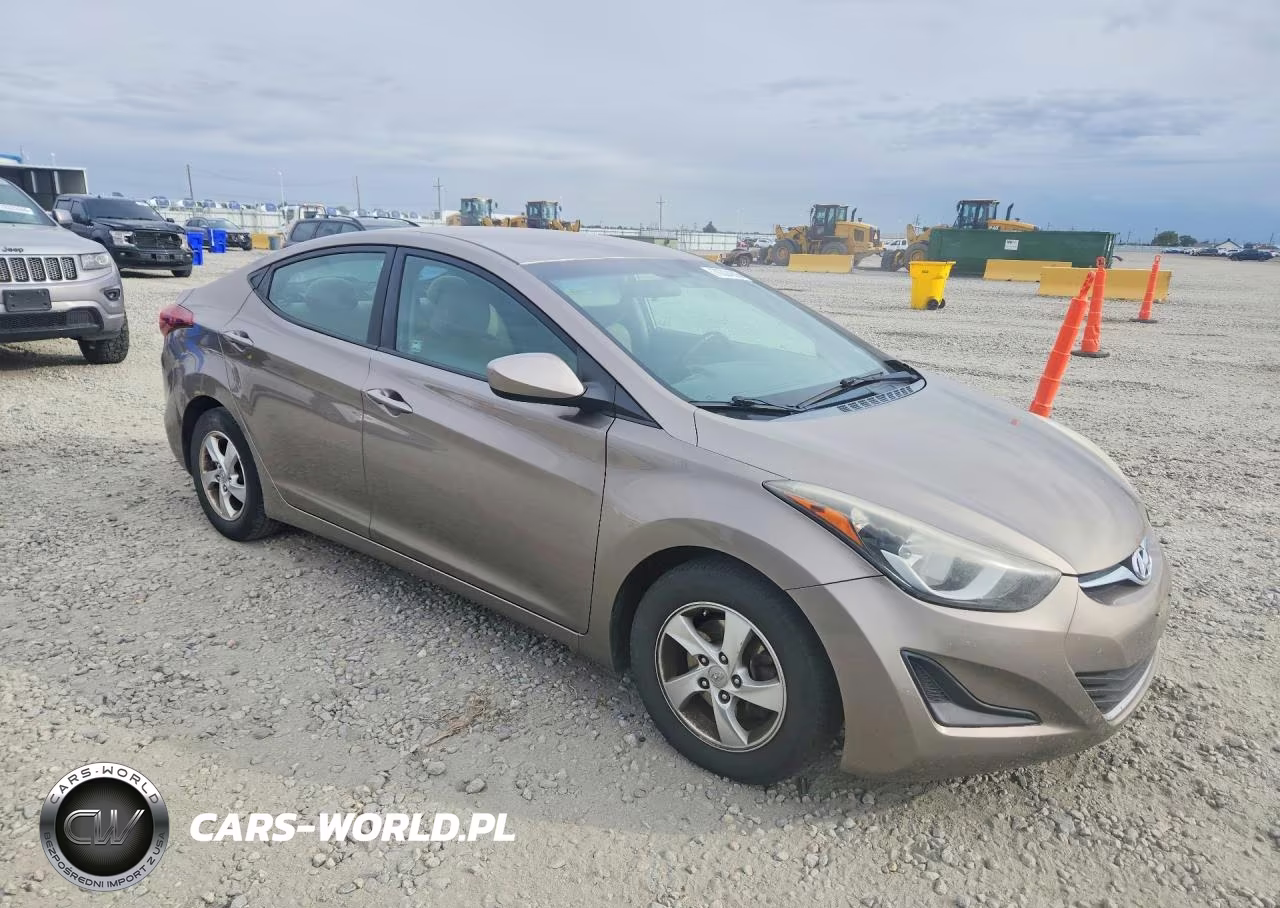 2014 Hyundai Elantra Se VIN:5NPDH4AE2EH530055 - 4